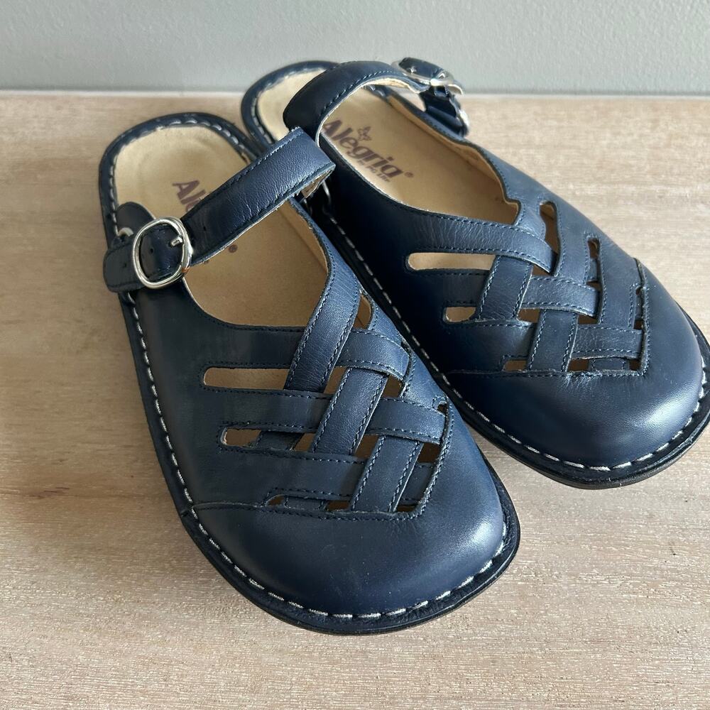 Alegria Women’s Fisherman Sandals, Size 38 EU – Navy Leather, Buckle Det - Picture 2 of 8